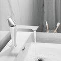 InArt washing basin tap in brass, single lever basin mixer tap with white silver finish, front view