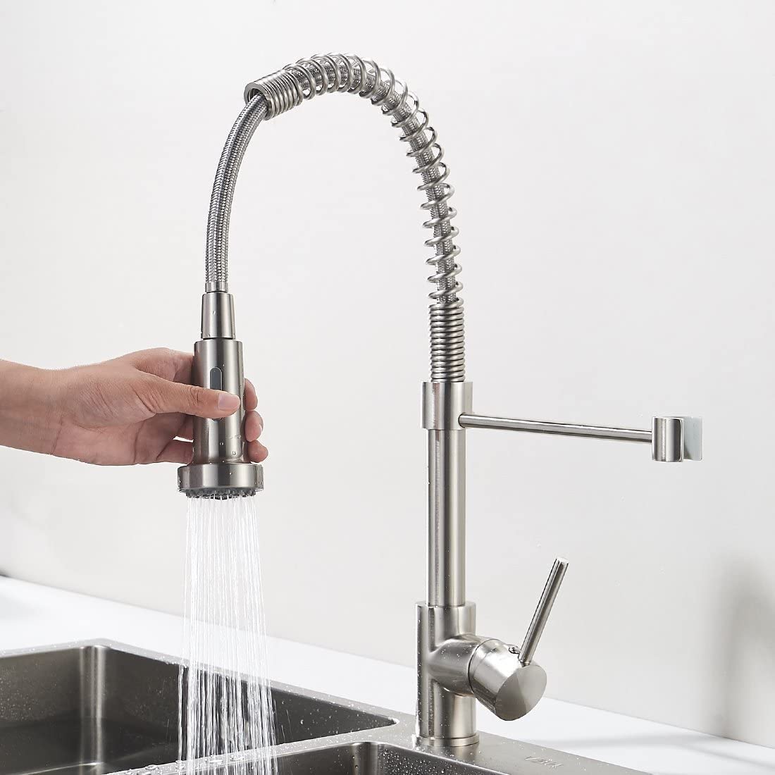 InArt sink tapware stainless steel mixer sink tap kitchen with pull-down sprayer and 360° rotation, detail view