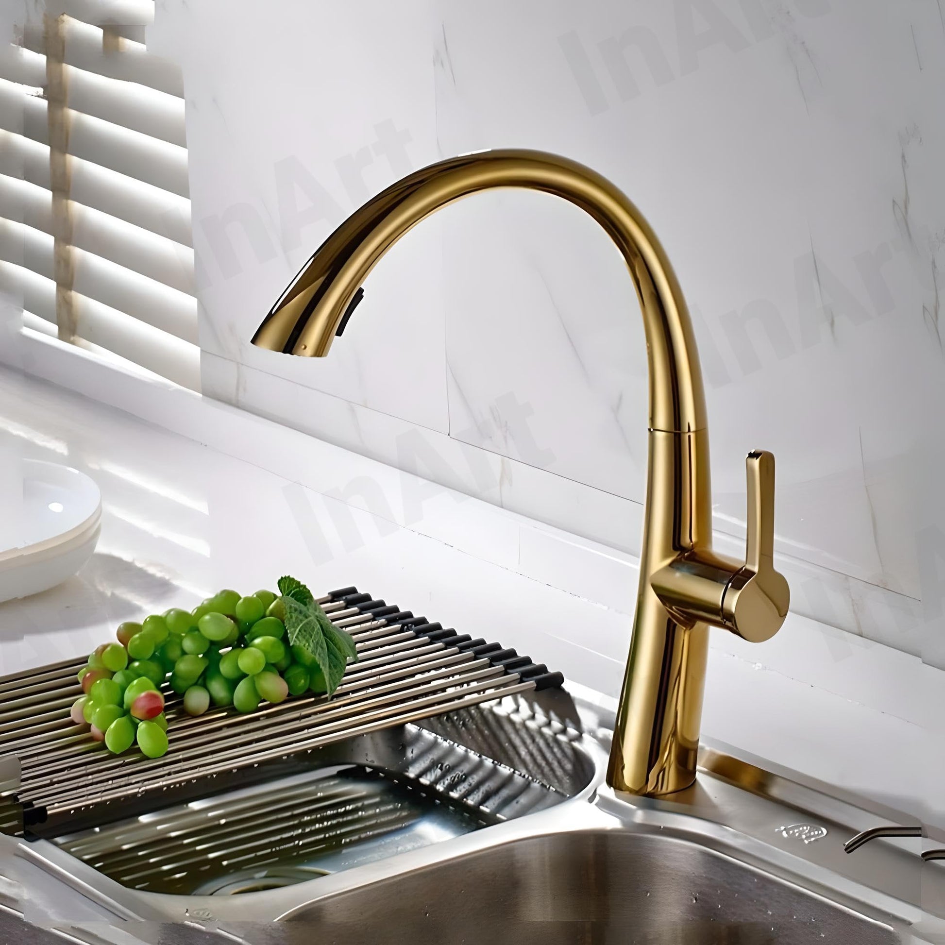 Top view of gold kitchen basin mixer tap, stainless steel single tap mixer with swivel spout for sink