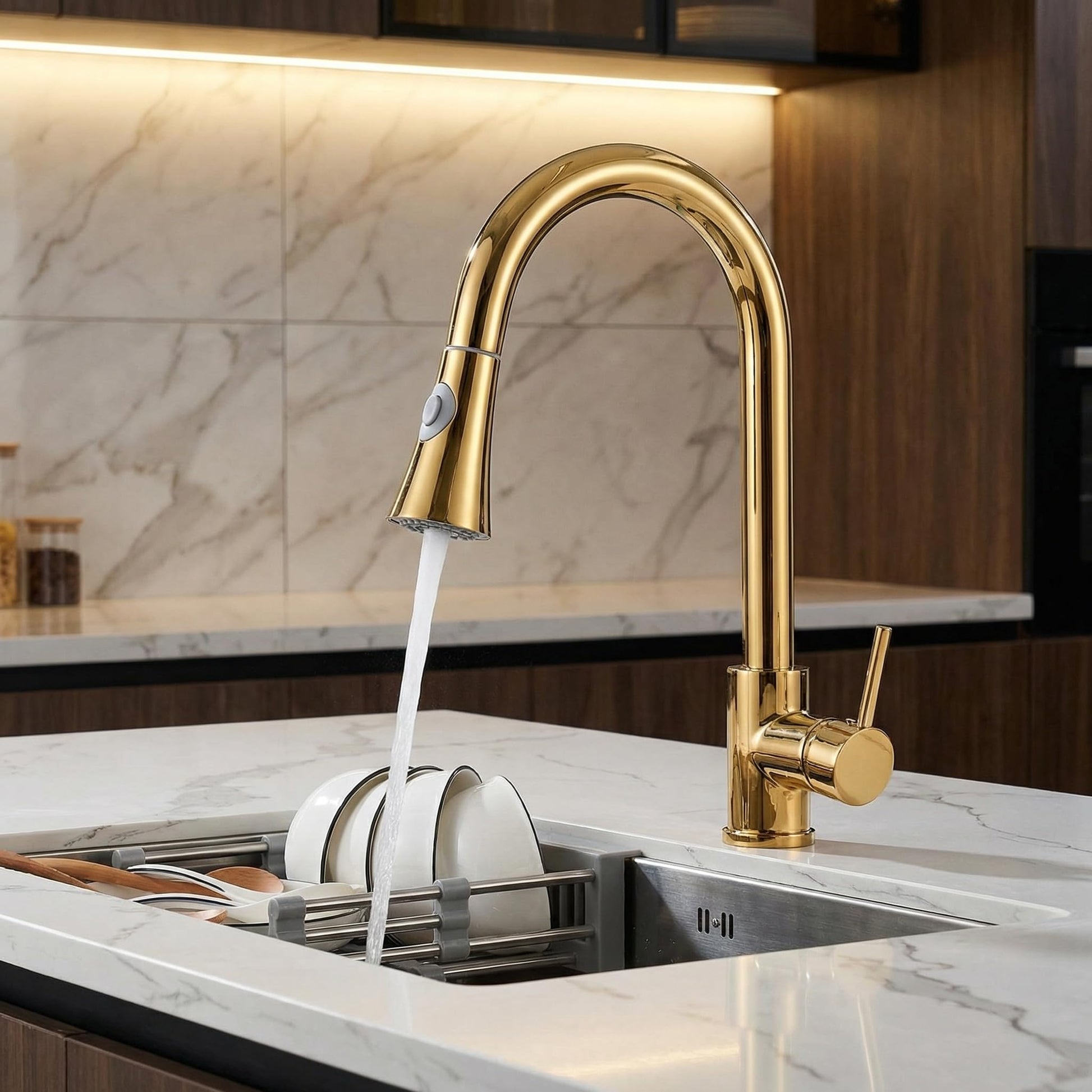 InArt brass kitchen faucet with sprayer, gold high-arc 360° swivel pull-out kitchen sink tap