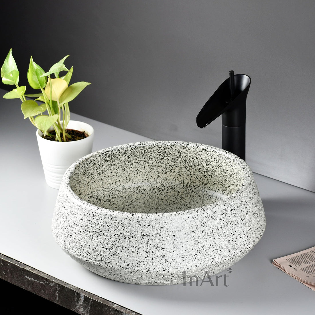 InArt ceramic round table top wash basin design 42x42 cm in light green, main view